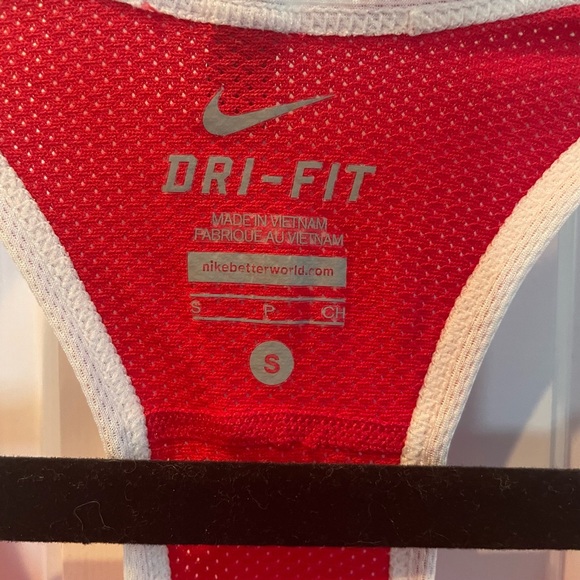 Nike tank top - Picture 3 of 3